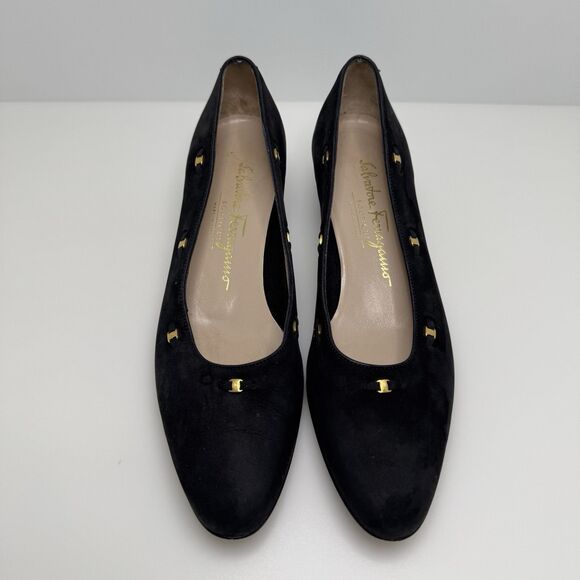 Salvatore Ferragamo Shoes - SALVATORE FERRAGAMO Black Nubuck Gold Hardware Pump Heels Size 7 AAAA 4A Narrow
